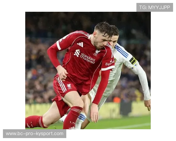 利物浦最后时刻的长传找到致命空档：英超赛场的绝杀之秘